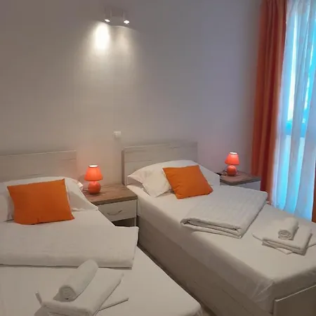 Excellent Center Location Apt Anikka